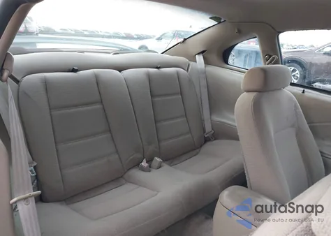 2000 Ford Mustang z USA, uszkodzony, nr VIN 1FAFP4044YF177648